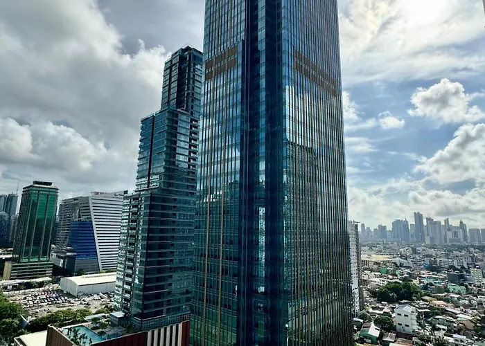 Bgc 1br Unit Linked To Uptown Mall With Own Parking