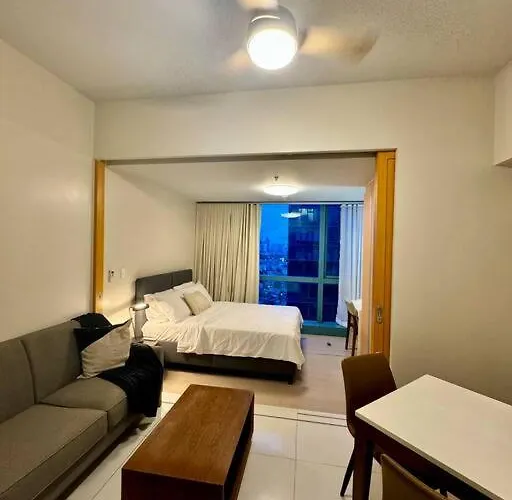 Apartment Bgc 1br Unit Linked To Uptown Mall With Own Parking *