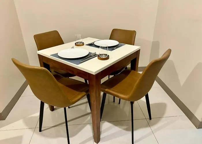 Bgc 1br Unit Linked To Uptown Mall With Own Parking Manila