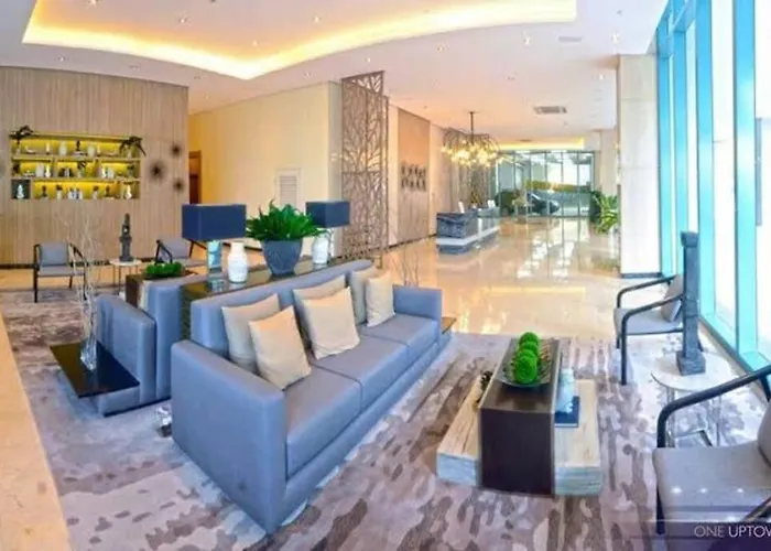 Bgc 1br Unit Linked To Uptown Mall With Own Parking *