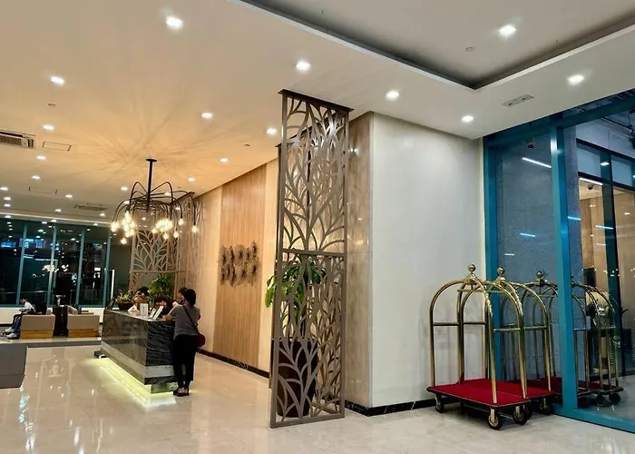 Bgc 1br Unit Linked To Uptown Mall With Own Parking Manila