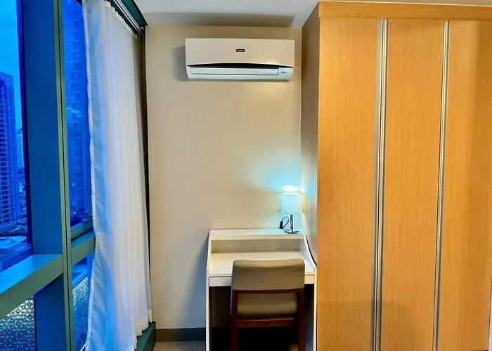 Bgc 1br Unit Linked To Uptown Mall With Own Parking Manila