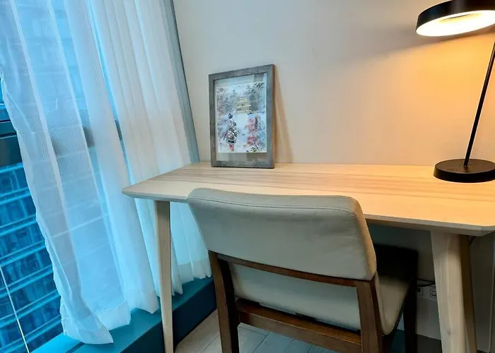 Bgc 1br Unit Linked To Uptown Mall With Own Parking Apartment