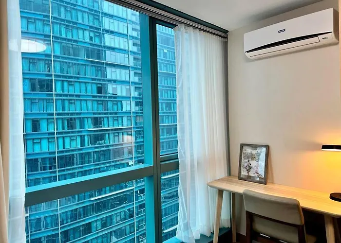Bgc 1br Unit Linked To Uptown Mall With Own Parking Apartment *